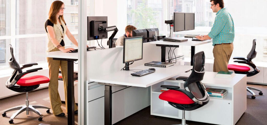 Standing Desk Benefits: A Game Changer in Your Office Life