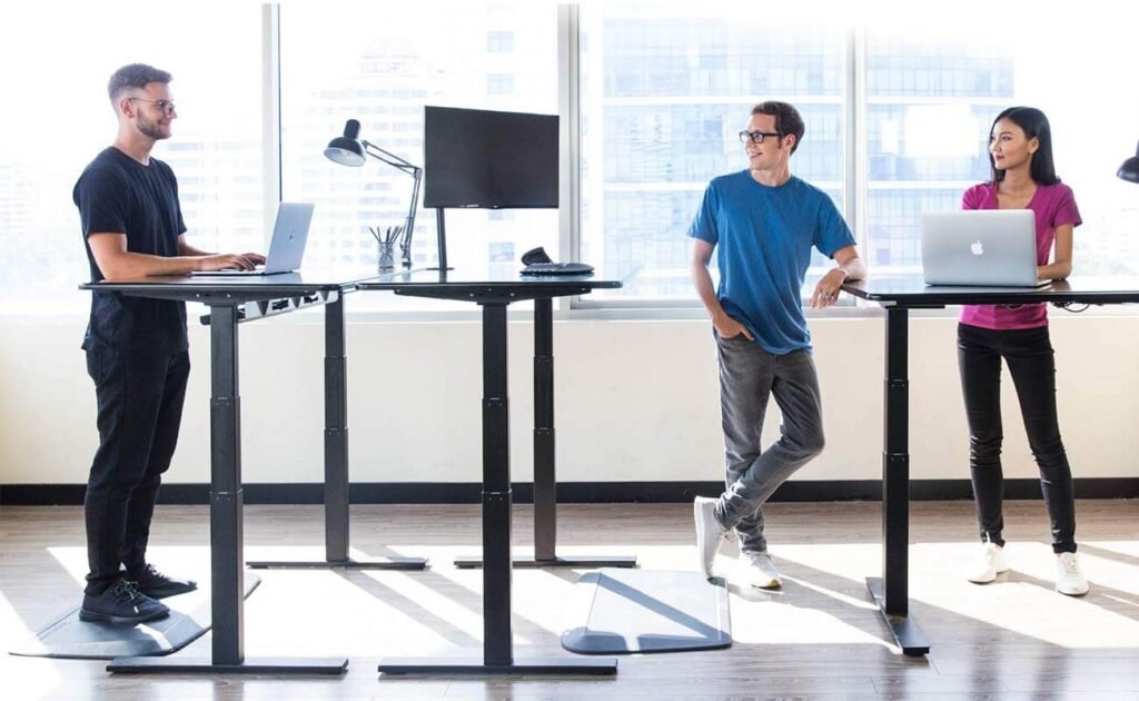 Standing Desk Benefits: A Game Changer in Your Office Life